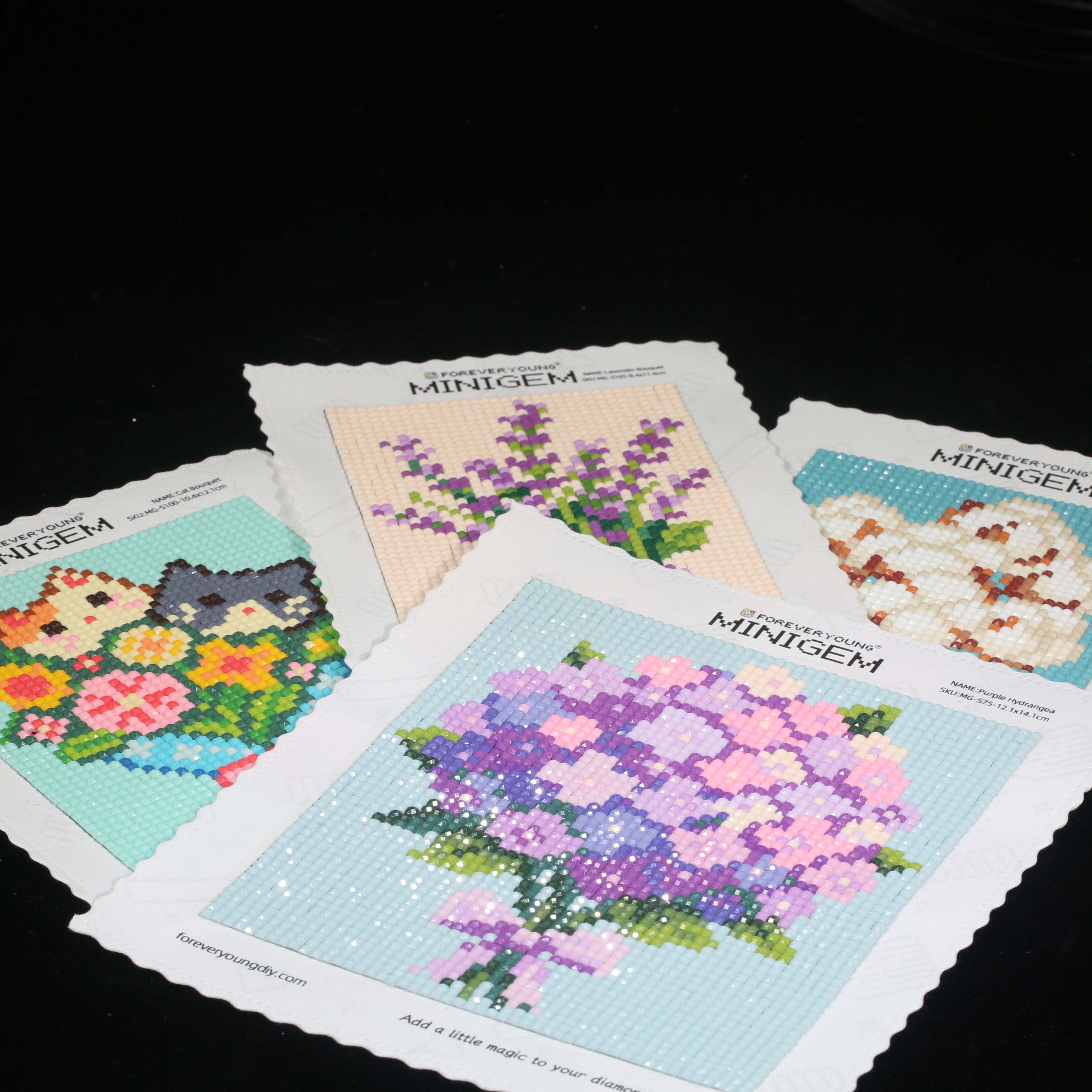 Minigem ®   Paarse hortensia 5 - 5D Diamond Painting Kit Full Drill recensie en prijs