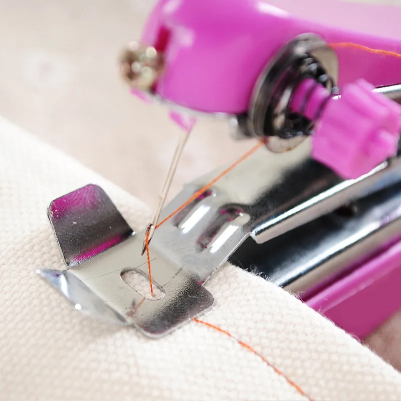 Miniatuur draagbare handnaaima - Mini Electric Sewing Machine Handheld recensie en prijs